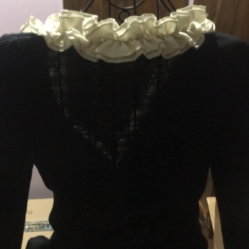 Sweater - Picture 3 of 4